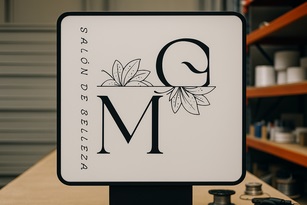 Ejemplo banderola cuadrada de cantos redondos