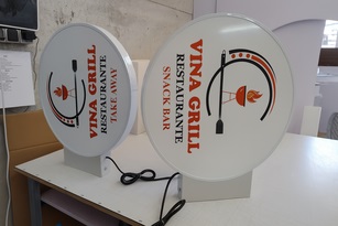 Comprar banderola luminosa para local