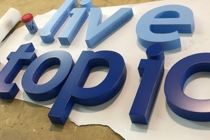 Letras recortadas de PVC para eventos