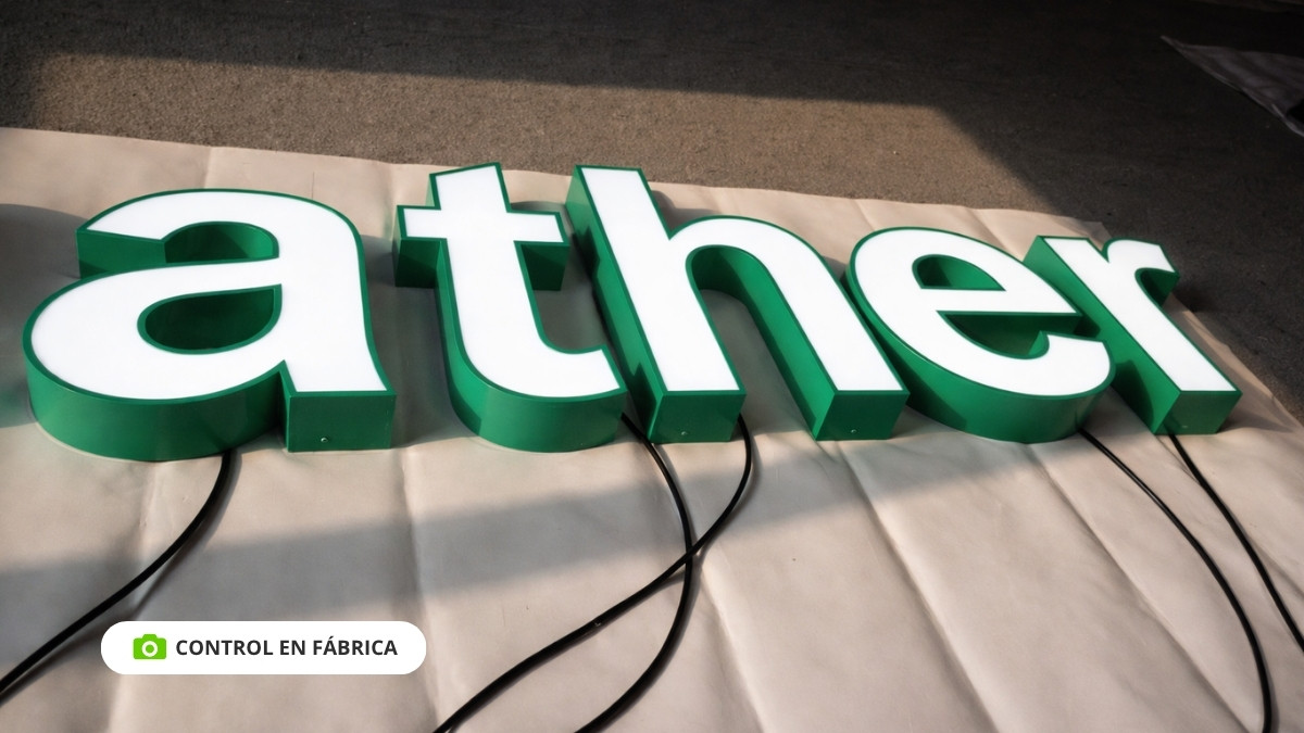 Letras de aluminio con luz