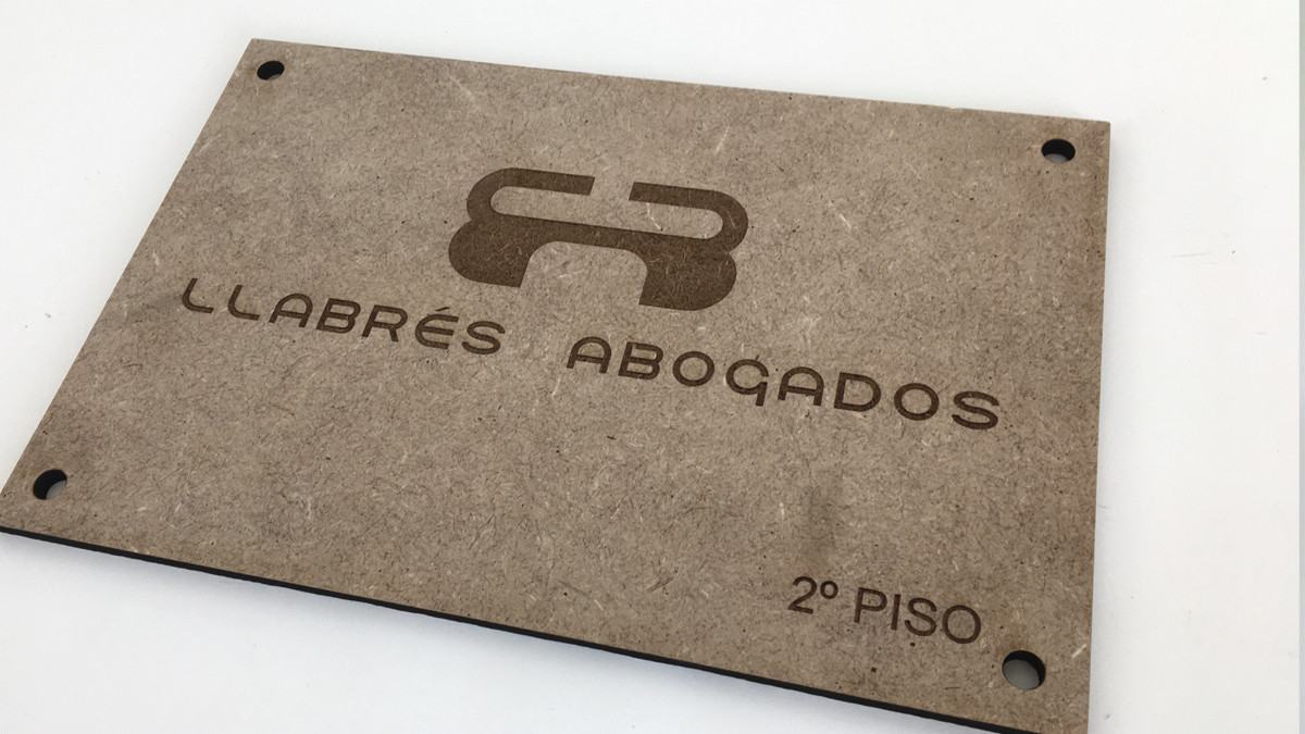 placa horario madera