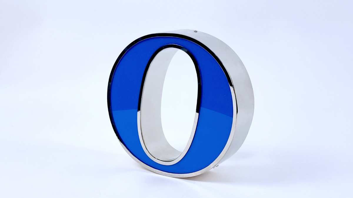 Letras acero luz frontal